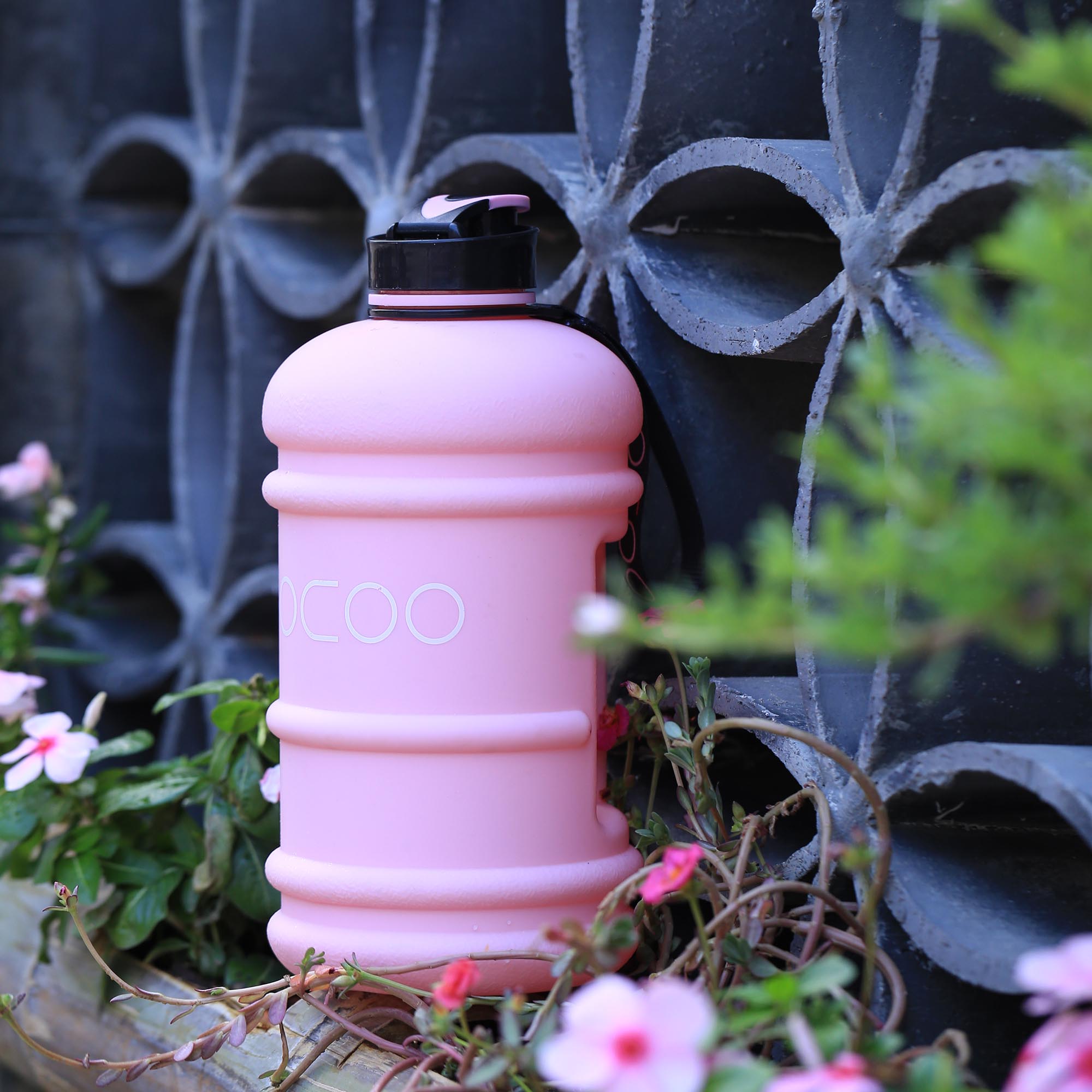 https://www.socoobottle.com/wp-content/uploads/2018/09/water-jug-pink-outdoor.jpg